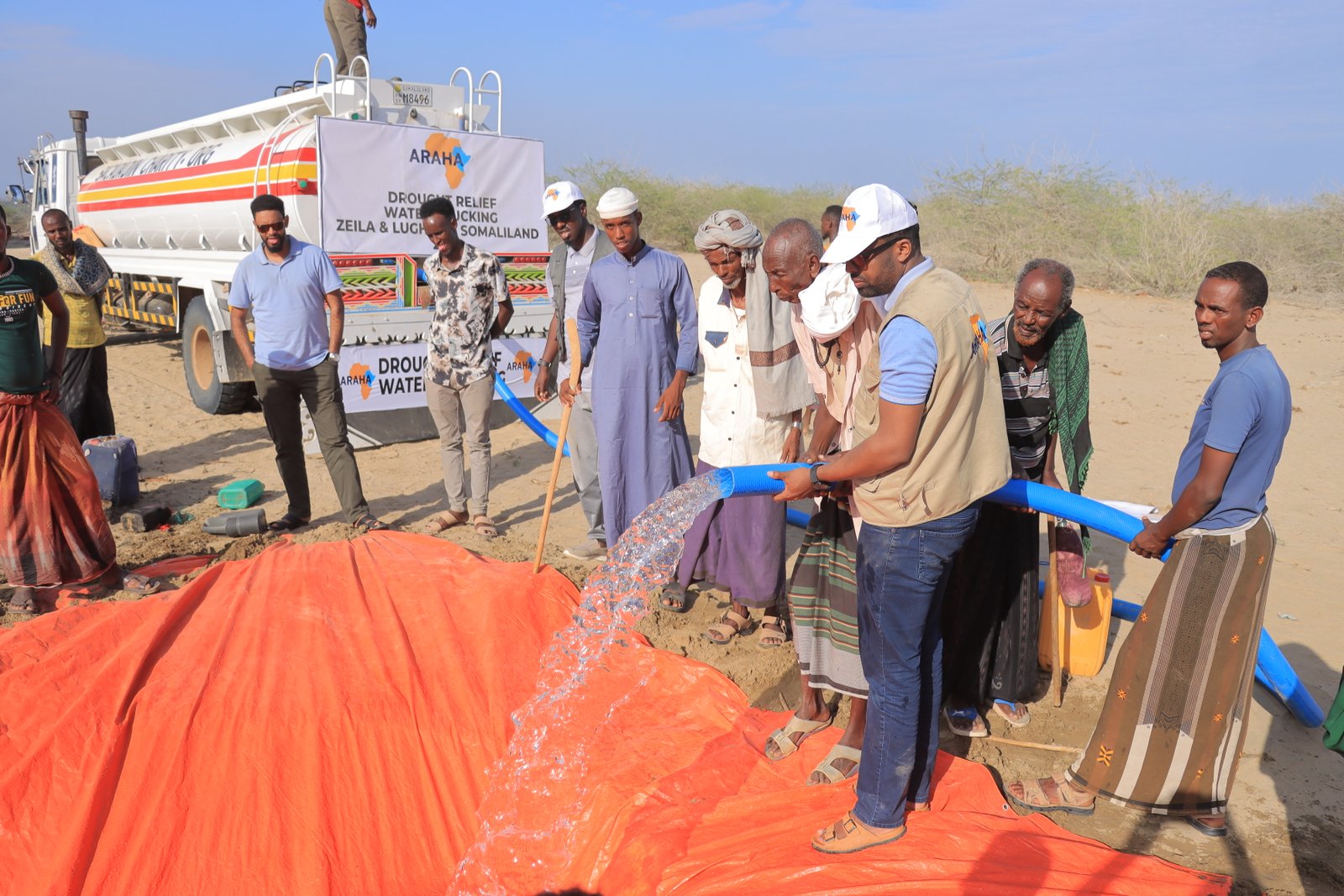 Delivering Water to Ido-cadays Lughaya